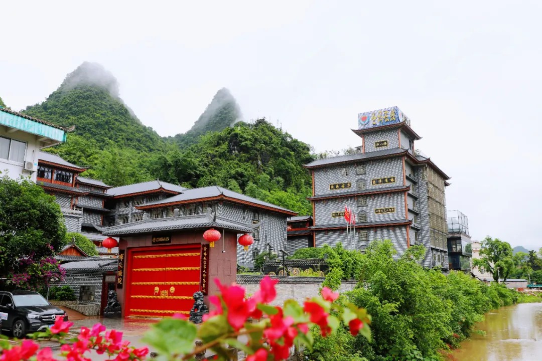 1728618072750192.jpg 1728618072750192.jpg