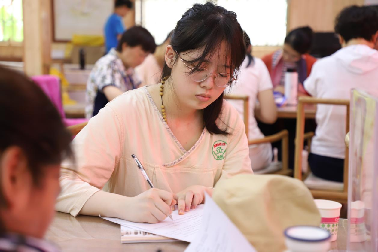 1729305989603637.png 2.png