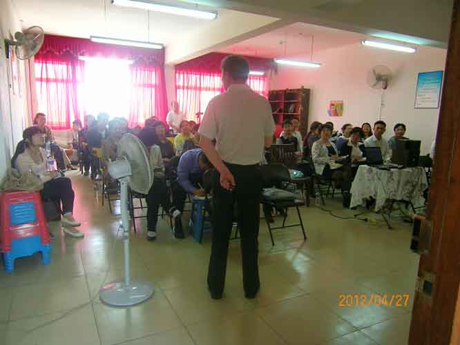 1731629496505459.jpg 胡煜總裁演講5.JPG