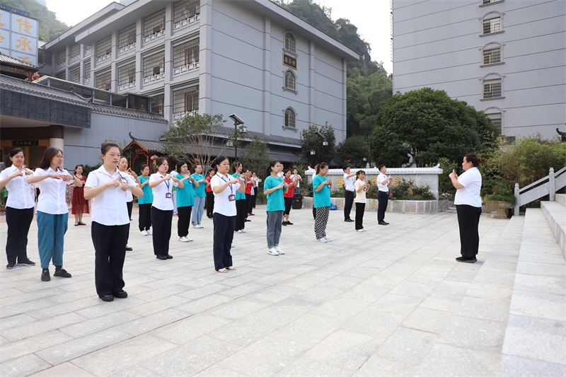 1731813966874099.jpg 1633155398885392.jpg