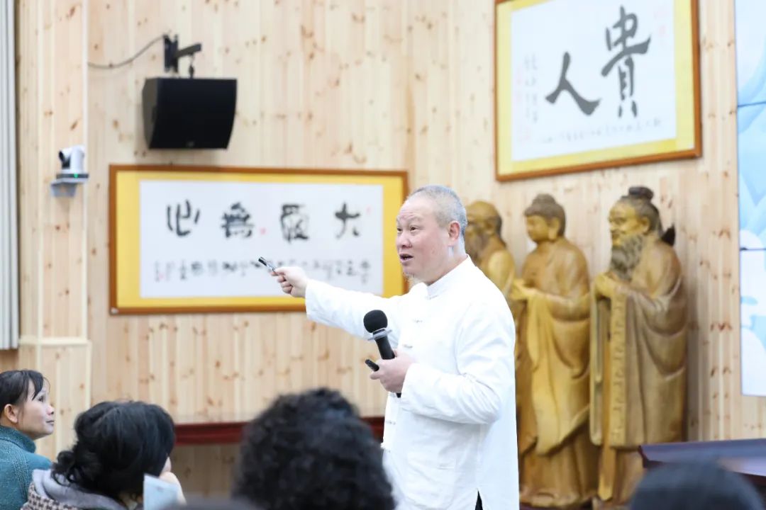 1744071877609678.jpg 1744071877609678.jpg