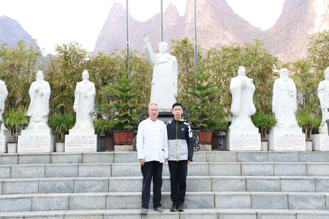 1747361901318349.jpg 1747361901318349.jpg