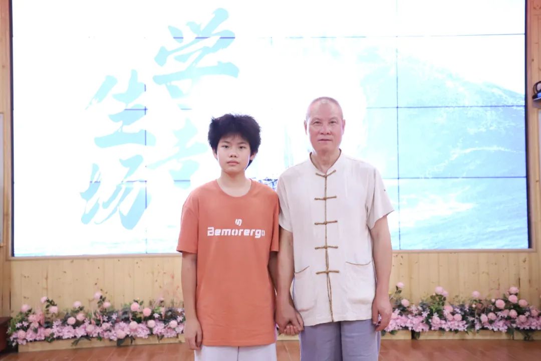 1755826048308107.jpg 1755826048308107.jpg