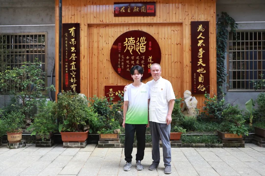 1755826103136767.jpg 1755826103136767.jpg