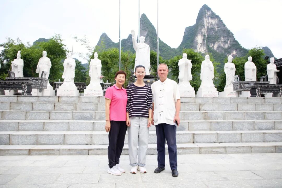 1758252628538671.jpg 1758252628538671.jpg