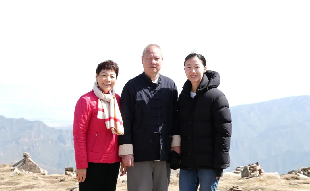 1758253049468702.jpg 1758253049468702.jpg